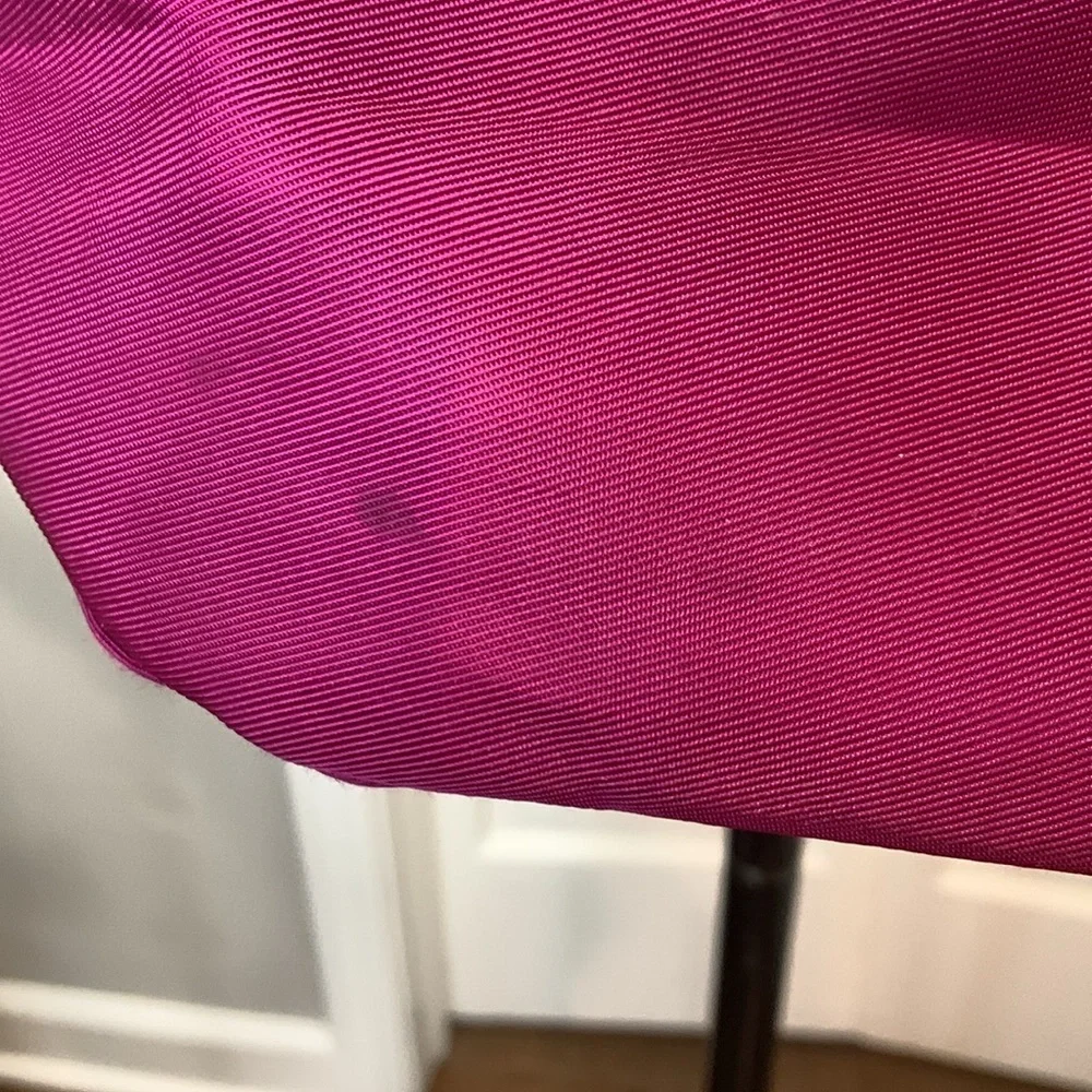 Travelon magenta cloth purse withh adjustable strap